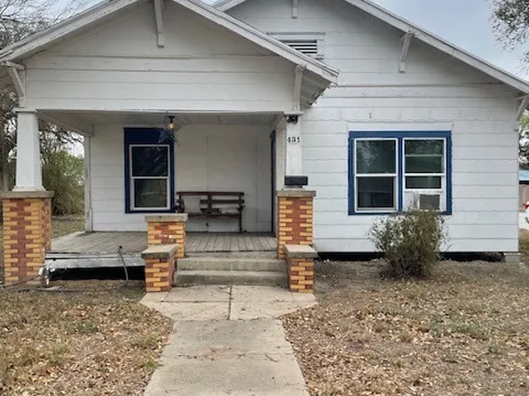 431 W King Ave, Kingsville, TX 78363