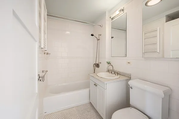 Rented by Compass | media 4