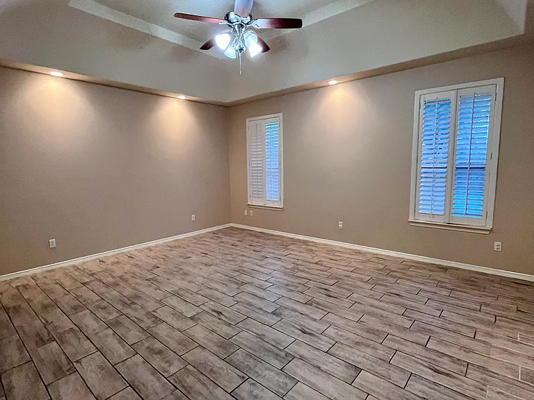 2418 Norma Dr — Photo 5