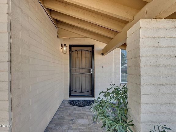 4th image of 2023 W MEADOW Drive