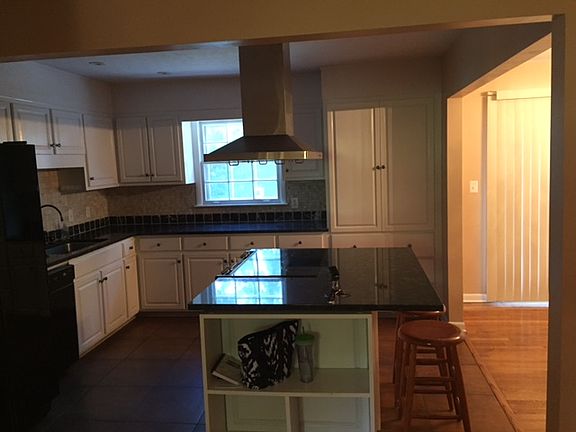 4th image of 11410 Hillwood Dr SE