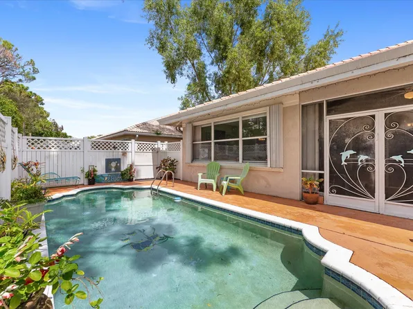 336 W Coral Trace Circle, Delray Beach, FL 33445