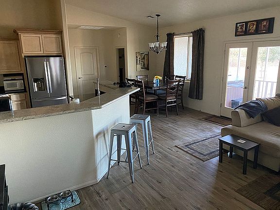 3rd image of 7255 Melissa Ln
