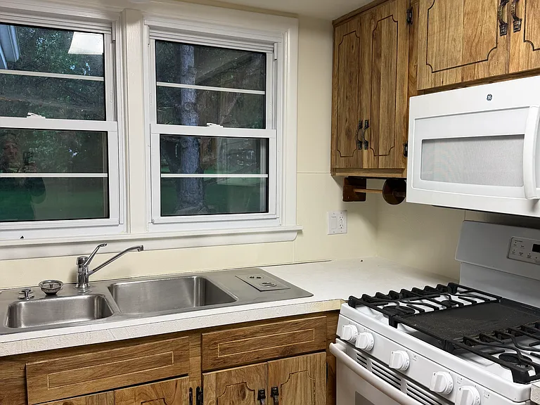 28030 W River Rd — Photo 12