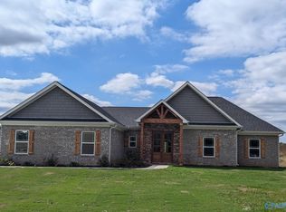 106 Treva Ln, Hazel Green, AL 35750