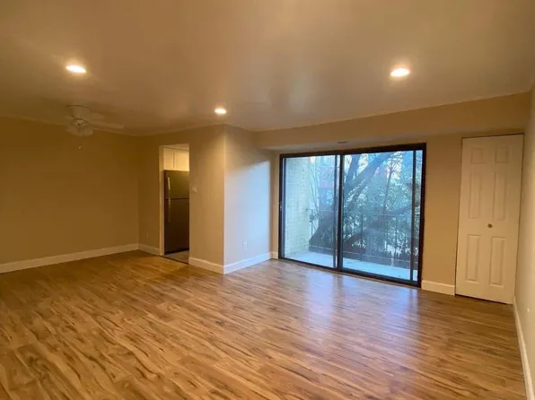 8030 Ditman St APT 82N, Philadelphia, PA 19136