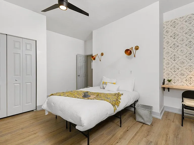 2127 W Clifton Ave #1 — Photo 9