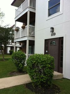 189 Gregory St APT 7, Aurora, IL, 60504
