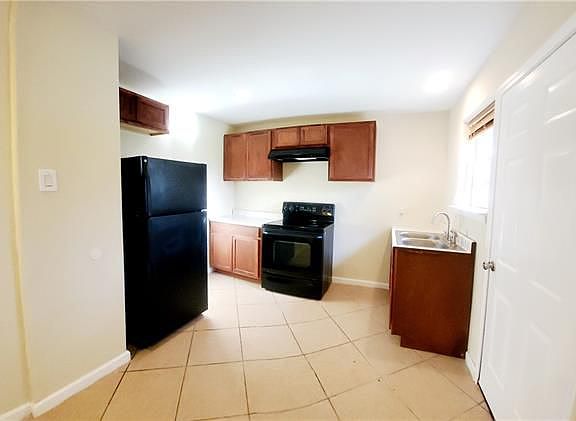 4th image of 7644 Lehigh St #2