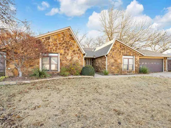 2336 NE 9th St, Lawton, OK 73507