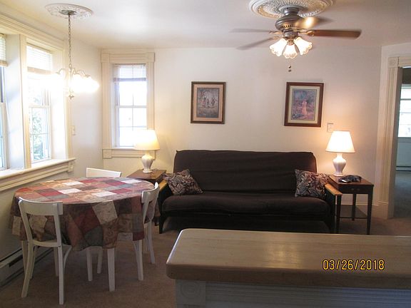 Living/dining room