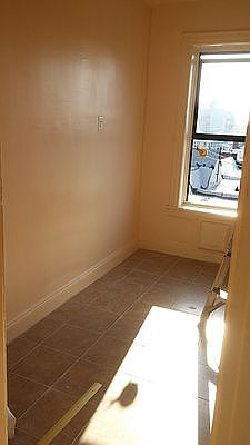2nd image of 2970 Ocean Ave #21
