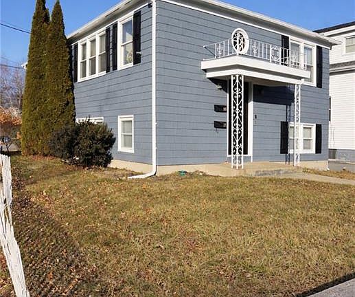 2nd image of 321 Budlong Rd