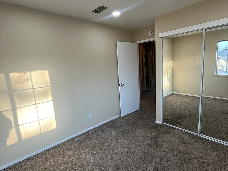 641 Cordelia Cir — Photo 3