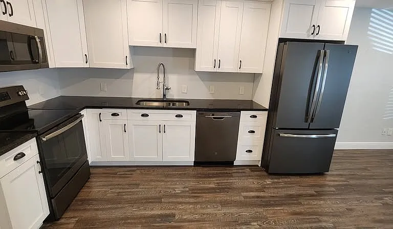 2002 N Armenia Ave #7 — Photo 2