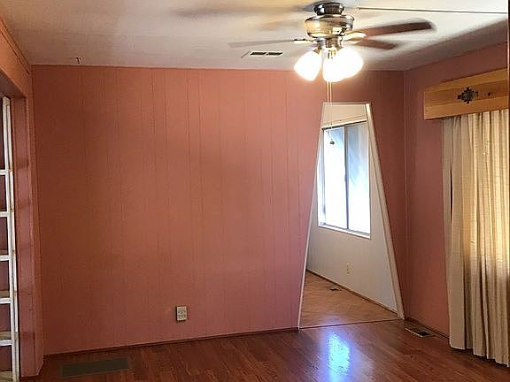 Living Room to Kitchen 