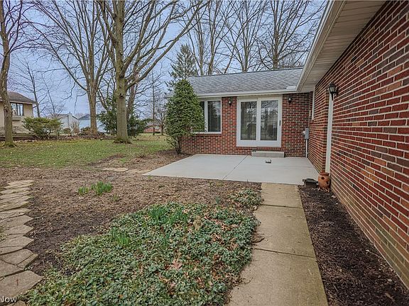 4th image of 5303 Glenoak Dr NE
