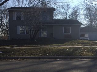 504 Lincoln Ave, Rockford, IL 61102