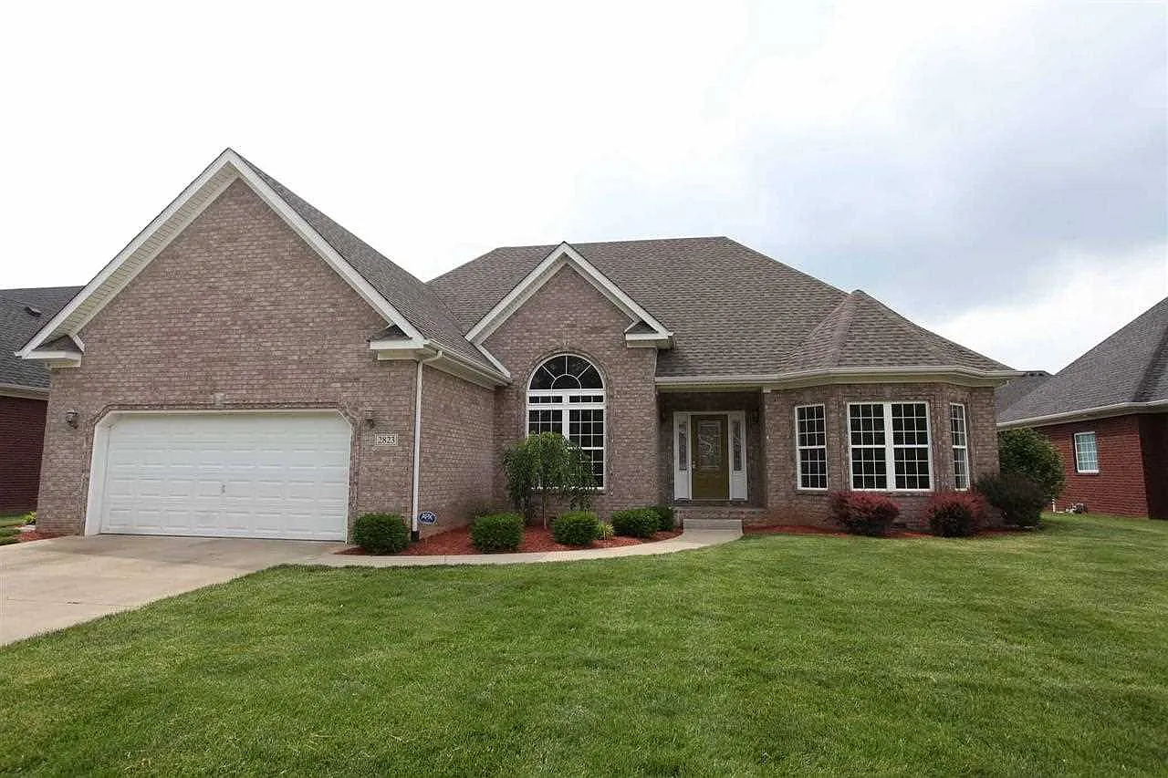 2823 Palisades Ct photo 1