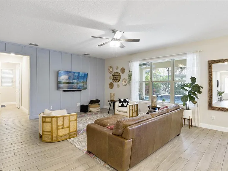 8414 Vivaro Isle Way — Photo 11