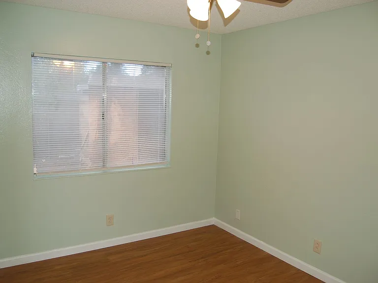 7185 Acorn Ct — Photo 12