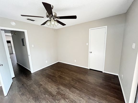 4th image of 1552 Lahn Rd #1