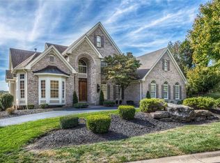 248 Merlot Ln, Saint Albans, MO 63073
