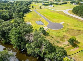 7 Ladybug Trl, Eau Claire, WI 54701