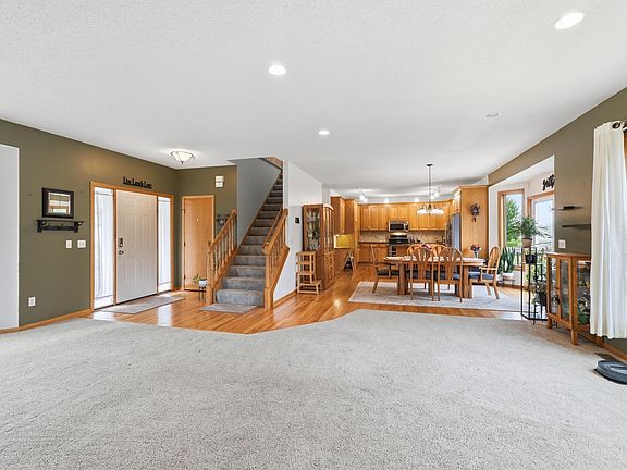 2nd image of 21386 Goldenrod Cir