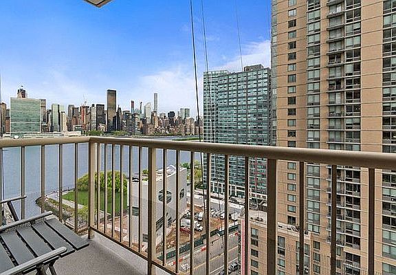 5th image of 4-74 48th Ave APT 18C