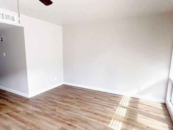 3rd image of 2339 W Northern Ave APT 104