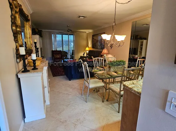 14771 Hole In 1 Cir APT 104, Fort Myers, FL 33919