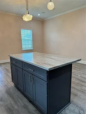 3 bed, 3.0 bath, 1359 sqft, $2,150 — Photo 4