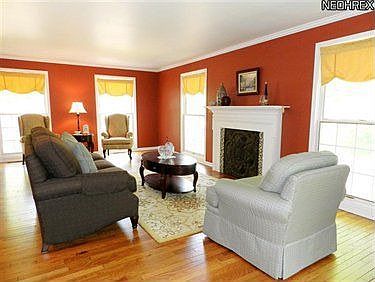 5th image of 7819 Sugarbush Ln