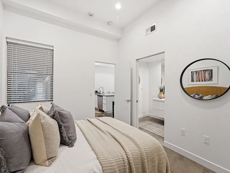 4021 Georgia St #5 — Photo 11