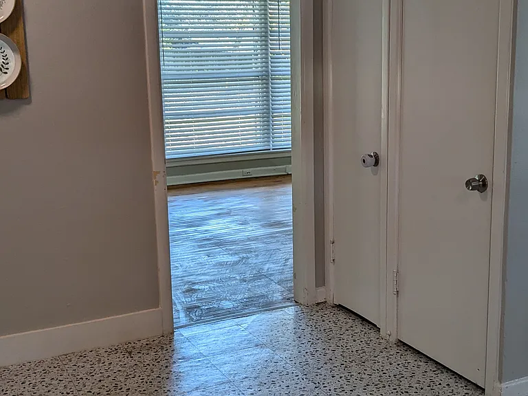 2417 S Kennedy Ave — Photo 21