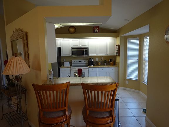 5th image of 2504 SW 17th Pl