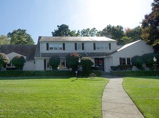 17550 Shaker Blvd, Shaker Heights, OH 44120