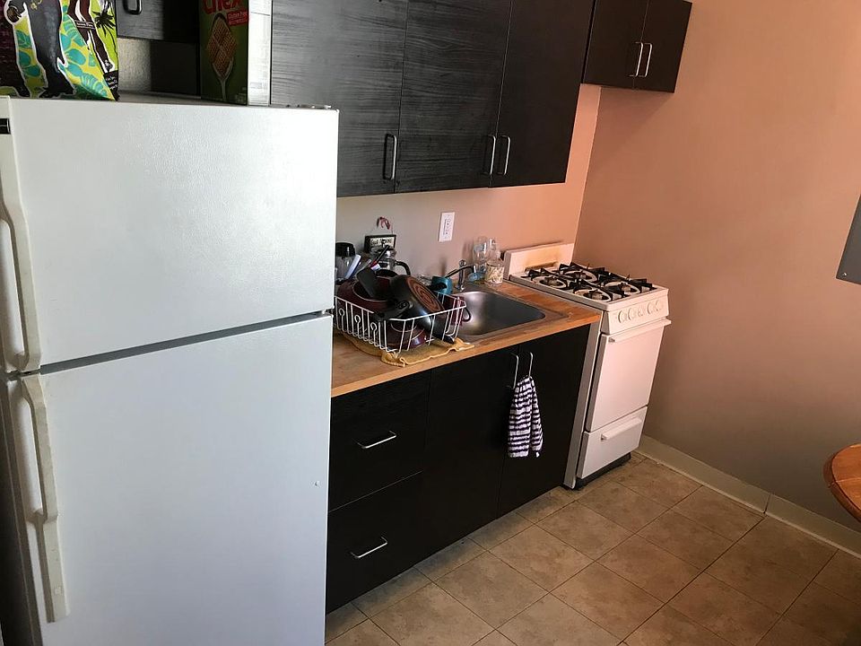 2nd image of 404 Atwood St