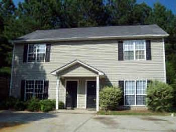 2nd image of 4745 Victoria Dr