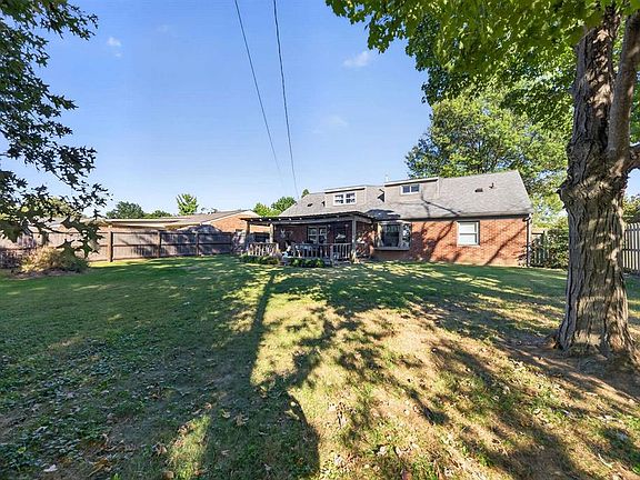 3rd image of 3520 Comanche Pl
