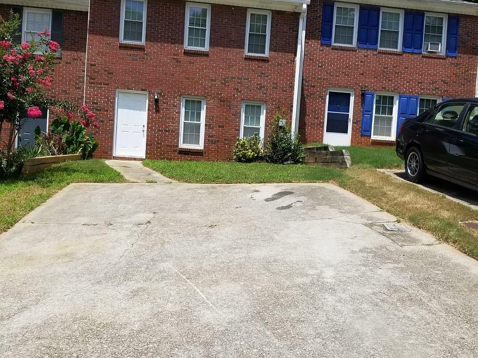 1st image of 2776 Northwood Ct SW