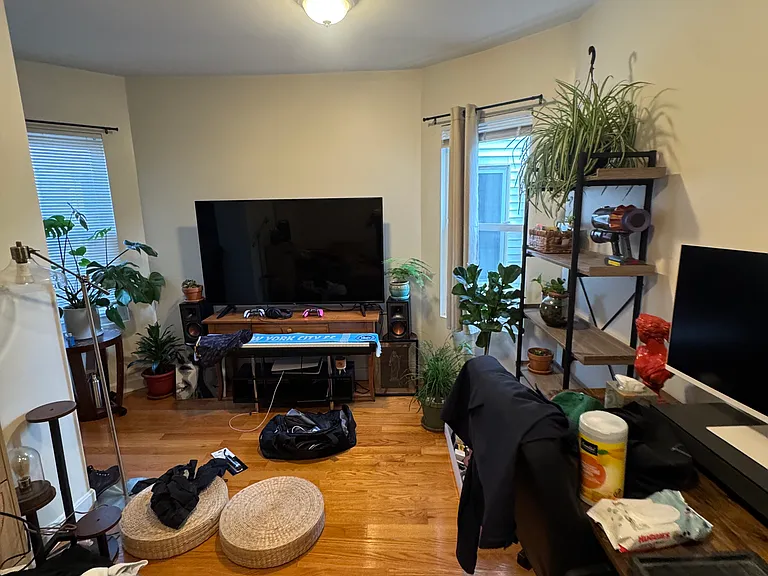 21-23 Weitz St #4 — Photo 17