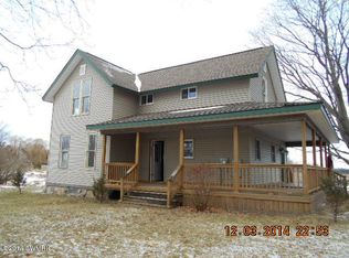 9596 Kerry Rd, Manistee, MI 49660