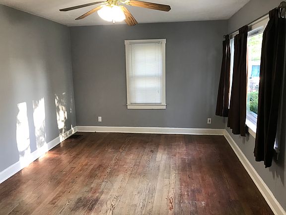 4th image of 2940 Hiawatha St