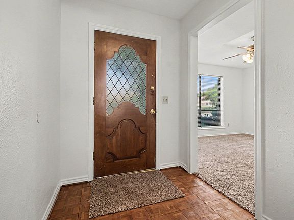 4th image of 2313 Cliffside Dr