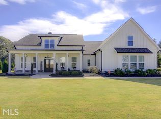 32 Cash Ct, Newnan, GA 30265