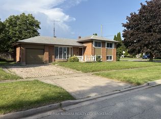 6611 Margaret St, Niagara Falls, ON L2G 2V1