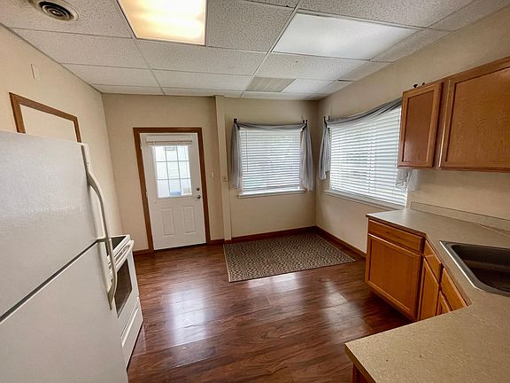3rd image of 777 W Market St Unit C7
