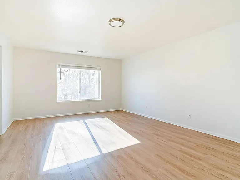 5178 N Netherland St — Photo 24